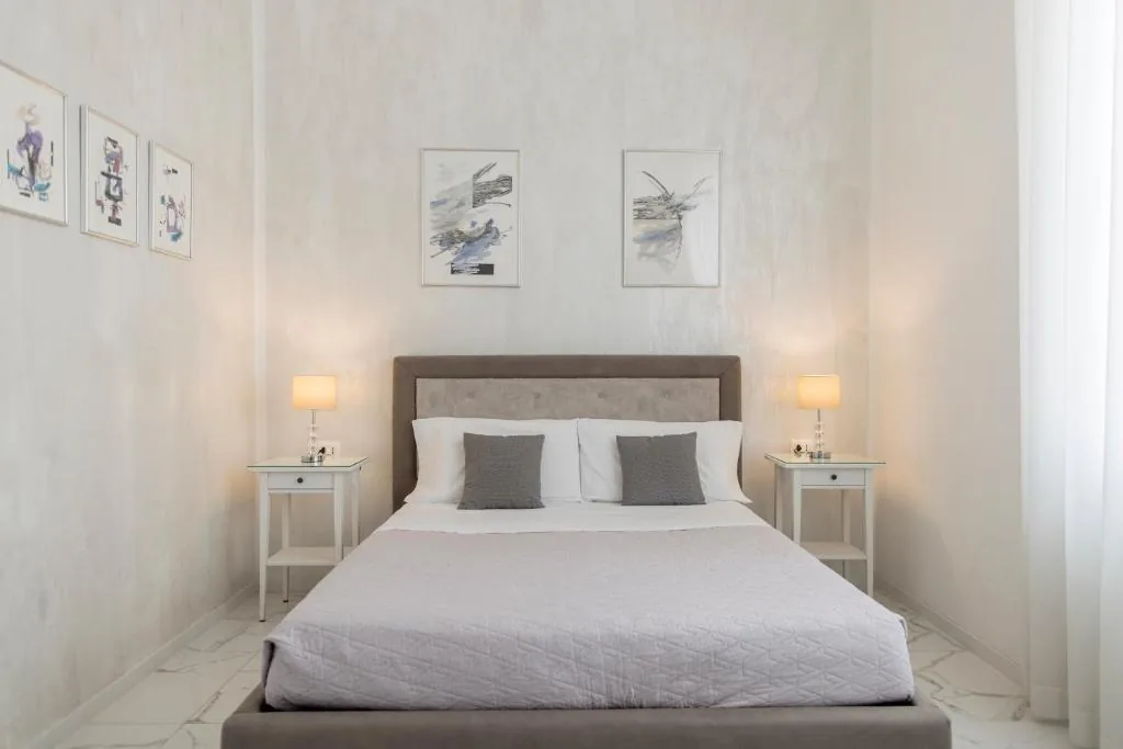 Camera Matrimoniale — The Gallery Boutique Rooms